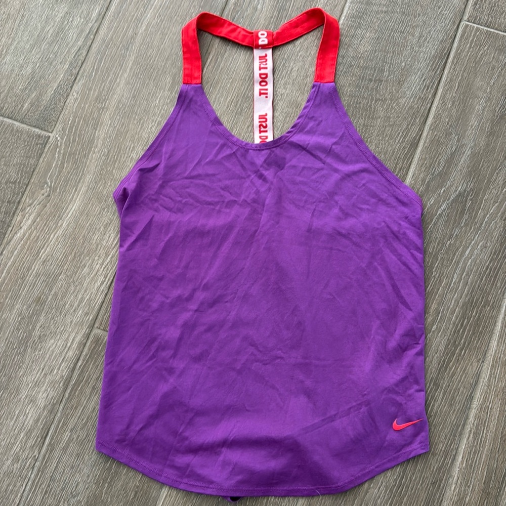 NIKE RACERBACK TANK! 💘